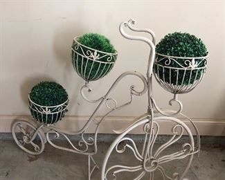 $95 / White, iron vintage-look bicycle with planter baskets.  Great prop for pictures or weddings. TO PURCHASE, TEXT 404-771-6060