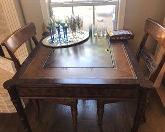 Game table with 2 chairs 