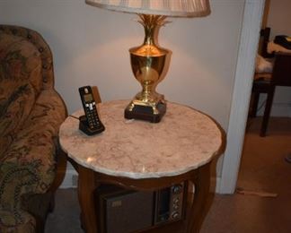 Round Shaped marble top End Table complete with Table Lamp