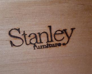 Brand detail, 4-piece bedroom set by Stanley Furniture