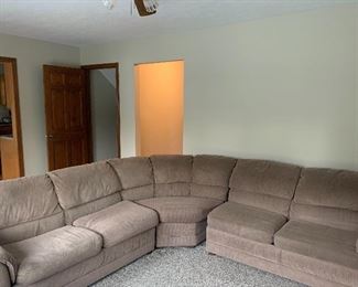 Sectional/Hide a Bed