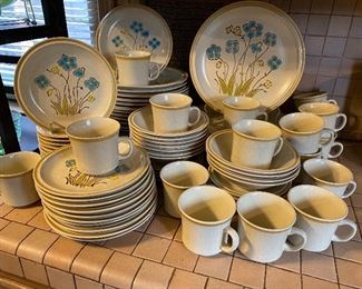 vintage Hearthside "Garden Festival" stoneware