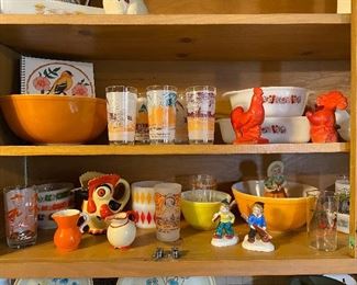 vintage souvenir glasses, pyrex