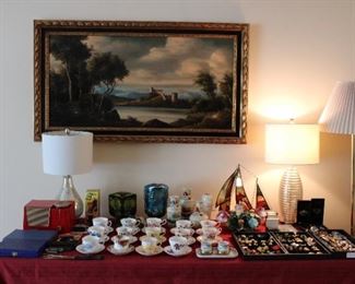 LAMPS, TEACUPS, COSTUME JEWELRY 