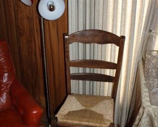 FLOOR LAMP, WOOD CHAIR