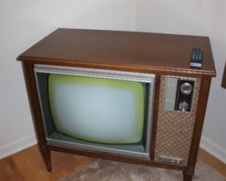 VINTAGE TV