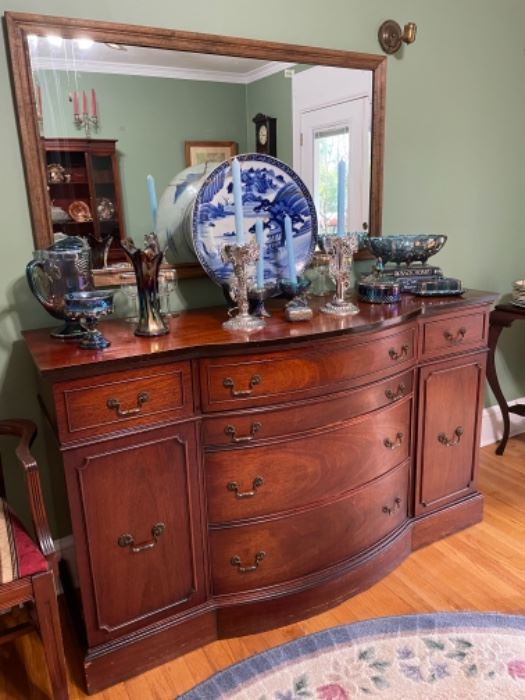 DINING BUFFET/SERVER AND BEAUTIFUL VINTAGE DINING ROOM SERVE WARE