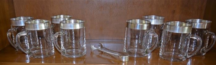 Dorothy Thorpe Silver Band Glass Mug