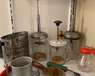 lots of vintage kitchen items