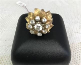 14k Diamond Flower Ring
