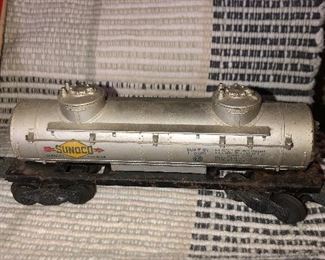 Two down cylinder tanker for Lionel