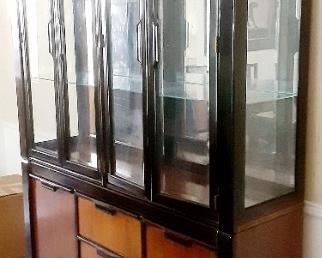 Beautiful vintage Stanley hutch/display