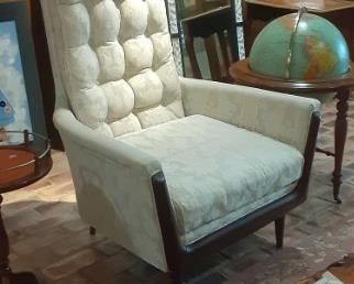 Mid century modern throne chair