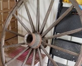 Large Wagon wheel, needs TLC