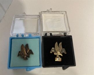 American Airlines collectible pins 