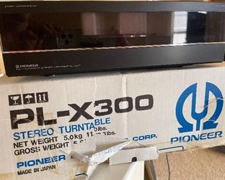 PL-X300