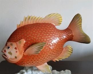 Porcelain fish