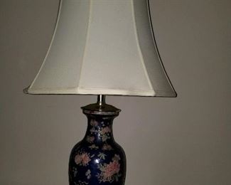 Porcelain lamp