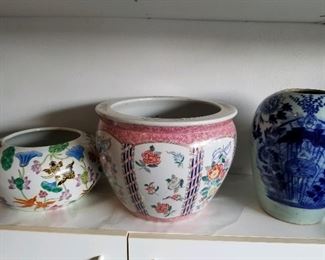Flowerpot, oriental fishbowl, blue & white jardinière or large vase