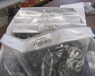 BOX OF 4000 -  12X18X1.20 STAINLESS STEEL WASHERS, A20.00793