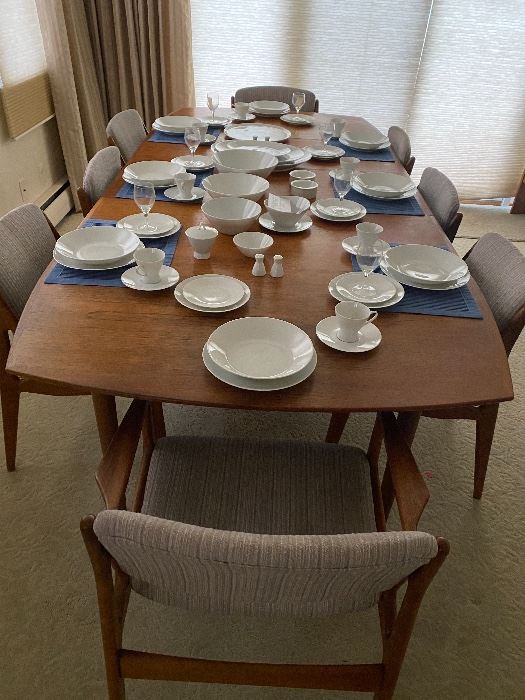 Beautiful mid century modern 11-12 person place setting with serving dishes
