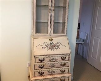 Secretary and cabinet