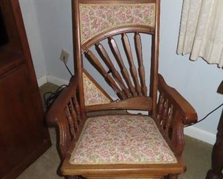 Awesome Antique Oak Rocker