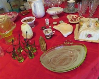 Vaseline Glass - Antique Glassware 