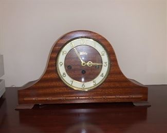 Mantle Clock