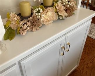 Pretty candle center piece