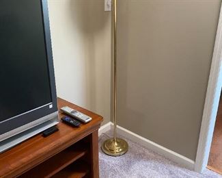 Floor lamp and TV--not stand