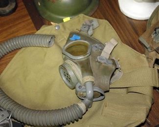 WWII Gas Mask with Bag - Perfect for Covid-19