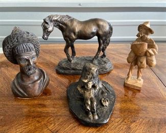 Decorative Wooden Figurines and Decorative Figurines