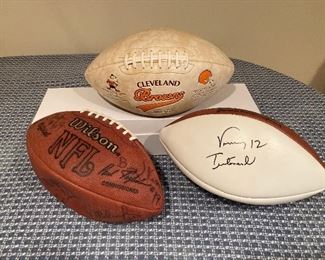 Signed Bernie Kosar #19 and others                               Vinnie Testaverde Signed Football