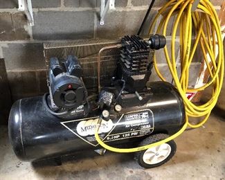 Campbell Hausfield  Medallion Series 125 PSI Air Compressor Made In USA, with extension cord. 