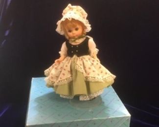 Beautiful Madame Alexander Doll.  Bo-Peep #484 with original box.