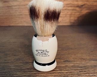 Strong Set made in USA Man’s Shaving Brush