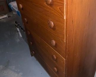 Wooden chest drawers