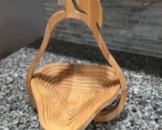 Folding basket