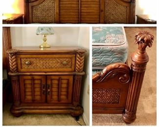 Detail pic Palm Court set 
- Pool House 