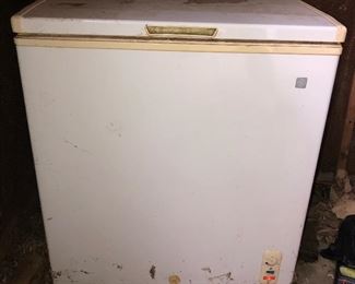 Working General Electric chest freezer 1/2