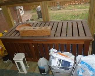 outdoor storage box