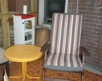 Reclining outdoor wooden chair w/cushion