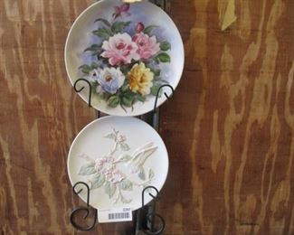 Vintage plates with plate hanger