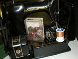 Singer Feather weight 1950 all attachments and case