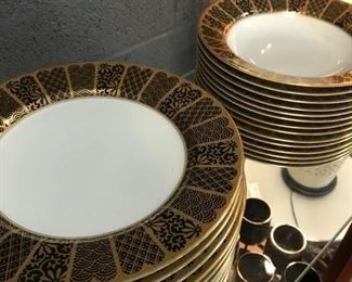 Fits and Floyd Gold and Black Dinner Ware set