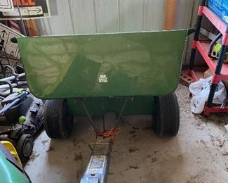 Lawn mower wagon