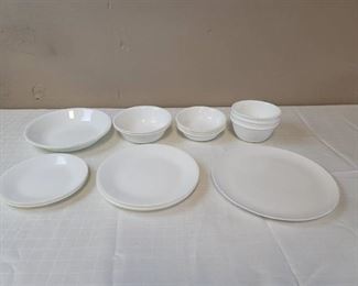 19 Pieces White Corelle Dishes
