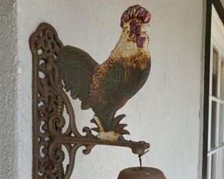 Rooster manual door bell or dinner bell (1 of 2)