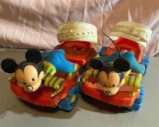Mickey Mouse Roller Skates